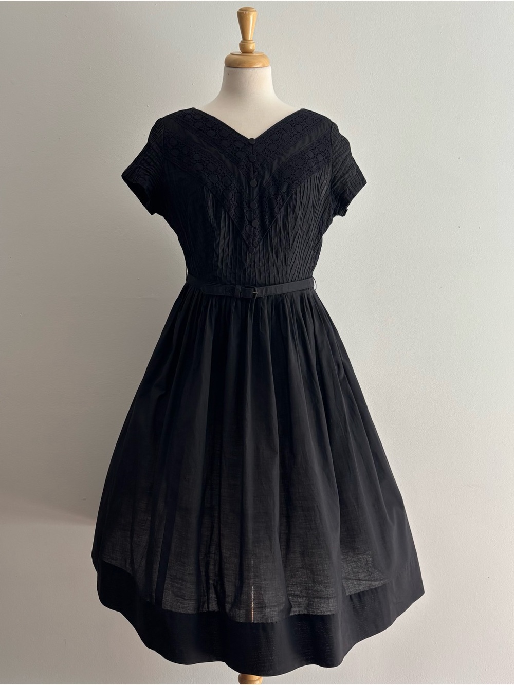 Vintage 1950s Black Cotton Pin-tucked and Lace Prairie Dress / 30 waist